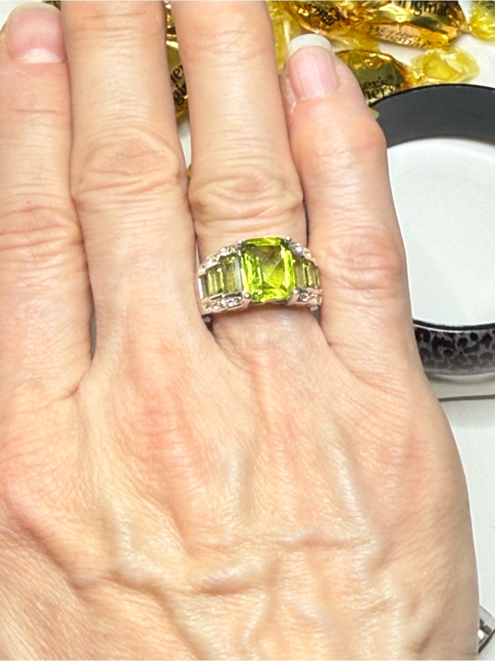Sterling Silver Peridot-Cut Green Crystal Ring clear CZ Accents - Picture 8 of 11